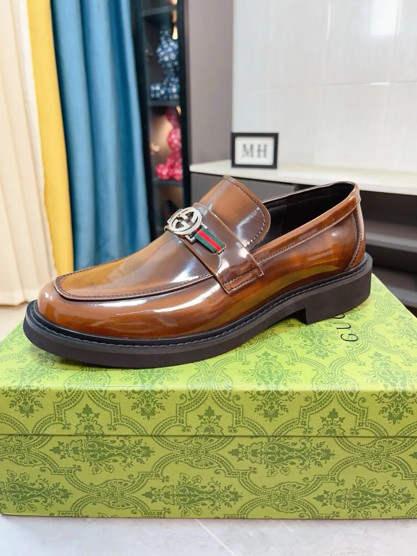 Men's men's shoes💰560🌹🌹Niuli [GUCCI] Formal men's leather shoes [strong][strong][strong] New model coming ~ original quality ☺The upper is imported from Italy with open edges, the leather is soft and delicate, and the wear-resistant and non-slip combination outsole is dignified and domineering, and the luxury charm is unobstructed! The natural and free nouveau riche leads the trend. Code number: 38-44